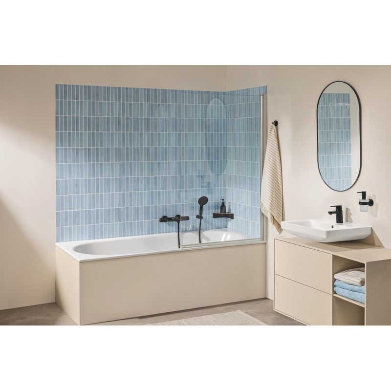 Casa si Gradina - Sanitare - Cazi si cabine de dus - Coloane si seturi de dus - Para dus Grohe 260312431, 110 mm, 7.4 l/min, 240 mm, 3 functii, 1/2 racord, sistem anticalcar, Negru - Infinity.ro