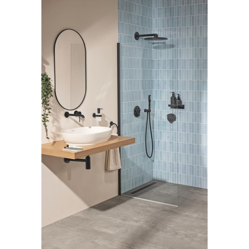 Casa si Gradina - Sanitare - Cazi si cabine de dus - Coloane si seturi de dus - Para dus Grohe 260312431, 110 mm, 7.4 l/min, 240 mm, 3 functii, 1/2 racord, sistem anticalcar, Negru - Infinity.ro
