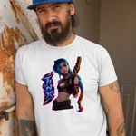 Fashion, accesorii si bijuterii - Barbati - Imbracaminte - Tricouri si bluze barbati - Tricou Barbati Arcane Runeterra Jinx, alb, marime S - Infinity.ro