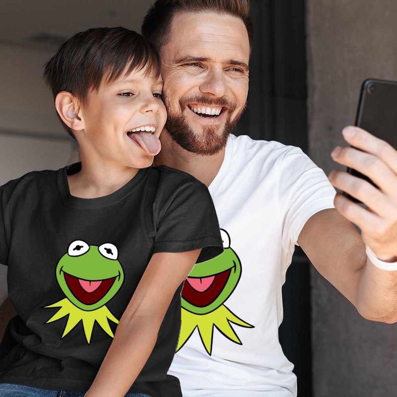 Fashion, accesorii si bijuterii - Barbati - Imbracaminte - Tricouri si bluze barbati - Tricou Barbati The Muppets Kermit the Frog, negru, marime M - Infinity.ro