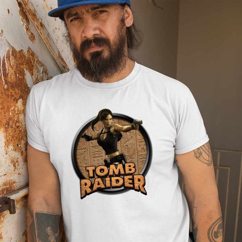 Fashion, accesorii si bijuterii - Barbati - Imbracaminte - Tricouri si bluze barbati - Tricou Barbati Tomb Raider Arheolog Egipt Lara Croft Soldat, alb, marime M - Infinity.ro