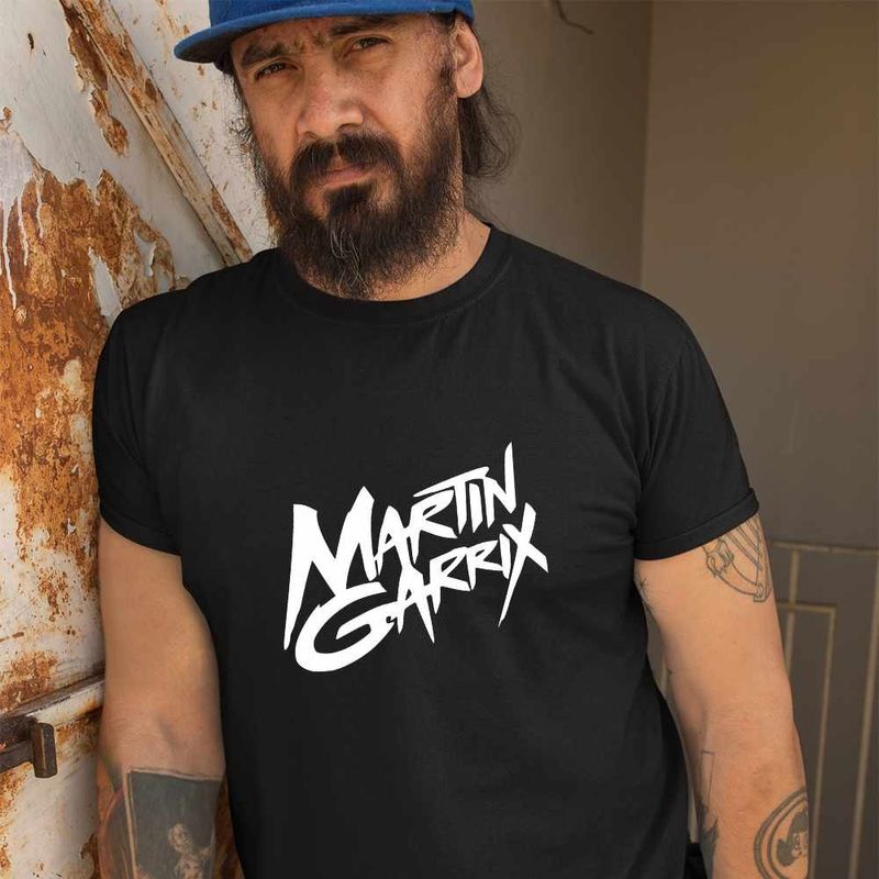 Fashion, accesorii si bijuterii - Barbati - Imbracaminte - Tricouri si bluze barbati - Tricou Barbati Martin Garrix Signature, negru, marime M - Infinity.ro