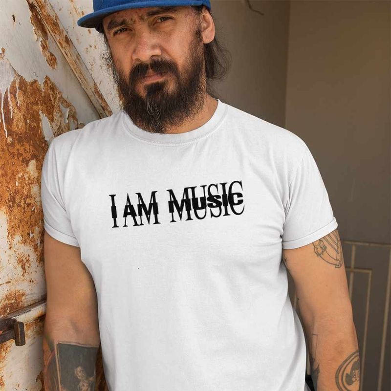 Fashion, accesorii si bijuterii - Barbati - Imbracaminte - Tricouri si bluze barbati - Tricou Barbati Playboi Carti I am Music, alb, marime S - Infinity.ro