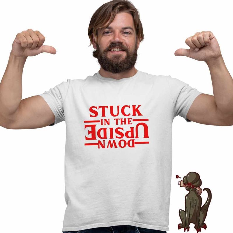 Fashion, accesorii si bijuterii - Barbati - Imbracaminte - Tricouri si bluze barbati - Tricou Barbati Stranger Things Stuck in the Upside Down, alb, marime XL - Infinity.ro