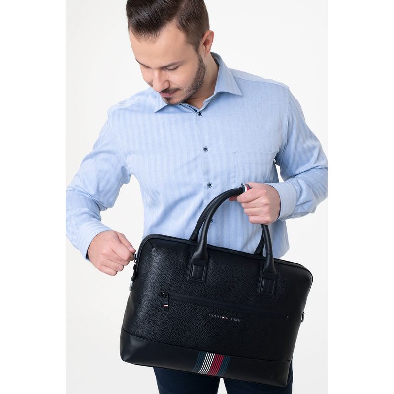 Laptop, Telefoane si Tablete - Laptopuri si accesorii - Accesorii Laptop - Genti laptop - Geanta pentru laptop Tommy Hilfiger AM0AM12481 Negru 41 x 30 x 8 cm - Infinity.ro