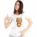 Fashion, accesorii si bijuterii - Femei - Imbracaminte femei - Tricouri si topuri femei - Tricou Femei Labubu Tigru Jungla, alb, marime M - Infinity.ro