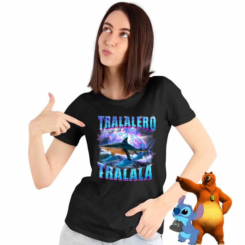 Fashion, accesorii si bijuterii - Femei - Imbracaminte femei - Tricouri si topuri femei - Tricou Femei Shark Tralalero Tralala Brainrot Meme, negru, marime L - Infinity.ro