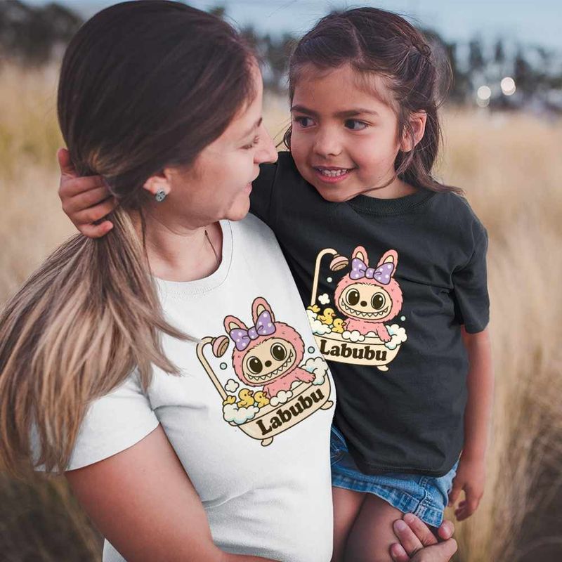 Fashion, accesorii si bijuterii - Femei - Imbracaminte femei - Tricouri si topuri femei - Tricou Femei Labubu Bathroom Cada, negru, marime 3XL - Infinity.ro