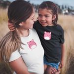 Fashion, accesorii si bijuterii - Femei - Imbracaminte femei - Tricouri si topuri femei - Tricou Femei Squishmallows Pisica Adorable, negru, marime S - Infinity.ro