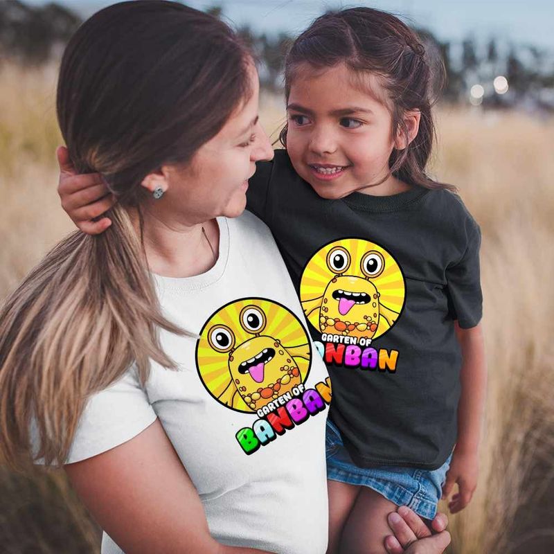 Fashion, accesorii si bijuterii - Femei - Imbracaminte femei - Tricouri si topuri femei - Tricou Femei Gradina lui Banban Yellow Mars, negru, marime L - Infinity.ro