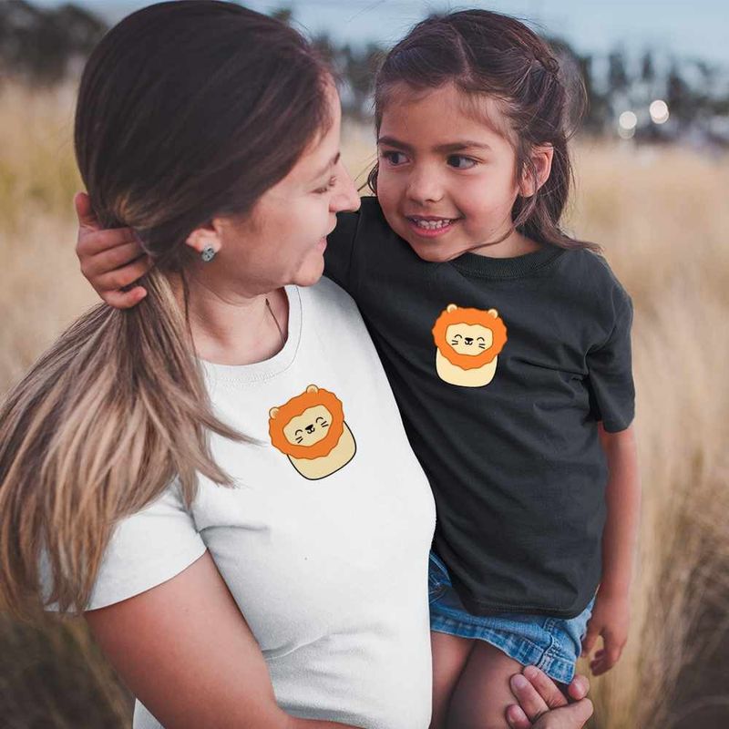 Fashion, accesorii si bijuterii - Femei - Imbracaminte femei - Tricouri si topuri femei - Tricou Femei Squishmallows Leu Africa, negru, marime XL - Infinity.ro