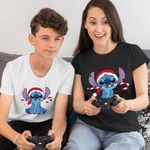 Fashion, accesorii si bijuterii - Femei - Imbracaminte femei - Tricouri si topuri femei - Tricou Femei Stitch Mos Craciun, alb, marime S - Infinity.ro