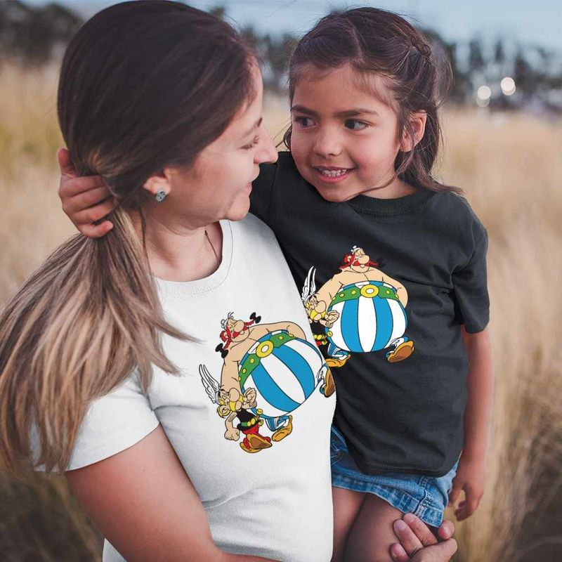 Fashion, accesorii si bijuterii - Femei - Imbracaminte femei - Tricouri si topuri femei - Tricou Femei Asterix Obelix Aventuri Cezar, negru, marime M - Infinity.ro