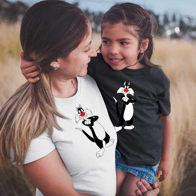 Fashion, accesorii si bijuterii - Femei - Imbracaminte femei - Tricouri si topuri femei - Tricou Femei Tweety Motanul Sylvester, negru, marime M - Infinity.ro