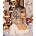 Fashion, accesorii si bijuterii - Femei - Accesorii femei - Alte accesorii femei - Peruca Ombre Blond, din fibra sintetica cu aspect natural, par mediu ondulat, cu breton, 36 cm - Infinity.ro