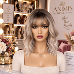 Fashion, accesorii si bijuterii - Femei - Accesorii femei - Alte accesorii femei - Peruca Ombre Blond, din fibra sintetica cu aspect natural, par mediu ondulat, cu breton, 36 cm - Infinity.ro