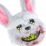 Casa si Gradina - Decoratiuni - Decoratiuni petrecere - Masti si costume carnaval - Masca de Halloween Iepure Infricosator cu Blana Alba si Dinti Insangerati - Infinity.ro