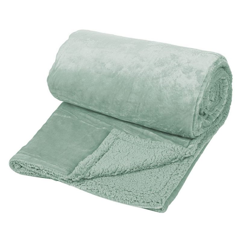 Casa si Gradina - Textile si covoare - Pături și cuverturi - Pături - Patura Catifelata Verde Menta cu Interior Sherpa, 200x150 cm - Infinity.ro