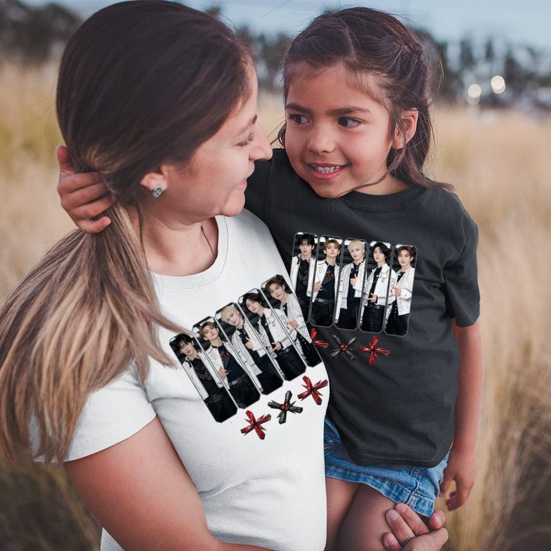 Fashion, accesorii si bijuterii - Femei - Imbracaminte femei - Tricouri si topuri femei - Tricou Femei Tomorrow X Together Kpop Party Merch, negru, marime S - Infinity.ro