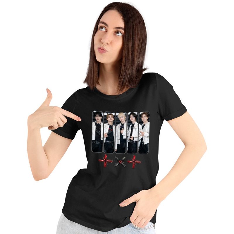 Fashion, accesorii si bijuterii - Femei - Imbracaminte femei - Tricouri si topuri femei - Tricou Femei Tomorrow X Together Kpop Party Merch, negru, marime S - Infinity.ro
