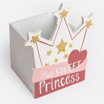 Casa si Gradina - Mobilier - Organizare si depozitare - Cutii depozitare - Cutie decorativa din lemn cu model coroana, 12,5x10,5x15,5 cm, alba - Infinity.ro