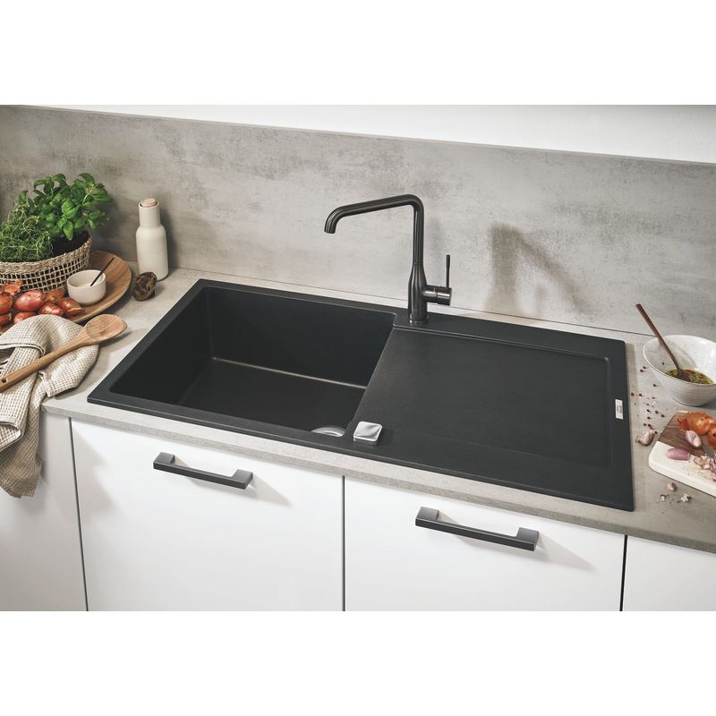 Casa si Gradina - Sanitare - Chiuveta bucatarie si accesorii - Baterii bucatarie - Baterie de bucatarie Grohe 30269AL0, Essence, 3/8'', inalta, tip L, mat, garfit - Infinity.ro