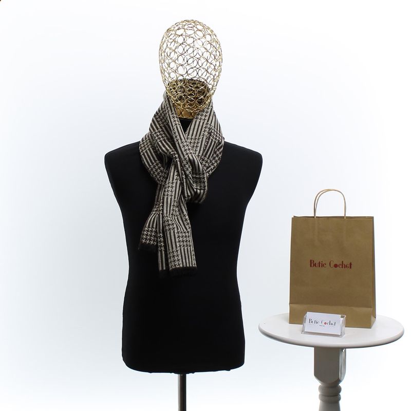 Fashion, accesorii si bijuterii - Barbati - Accesorii barbati - Esarfe si fulare barbati - Esarfa barbati, din casmir / pashmina, 30 x 188 cm, model liniar stilizat, Maro cu bej - ES2311 - Infinity.ro