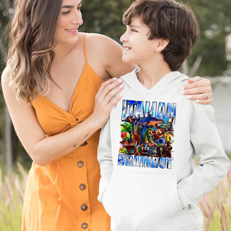 Fashion, accesorii si bijuterii - Copii - Imbracaminte copii - Pulovere si hanorace copii - Hanorac Copii Baieti Italian Retro Meme Shark Brainrot Italia, alb, marime L Copii - Infinity.ro