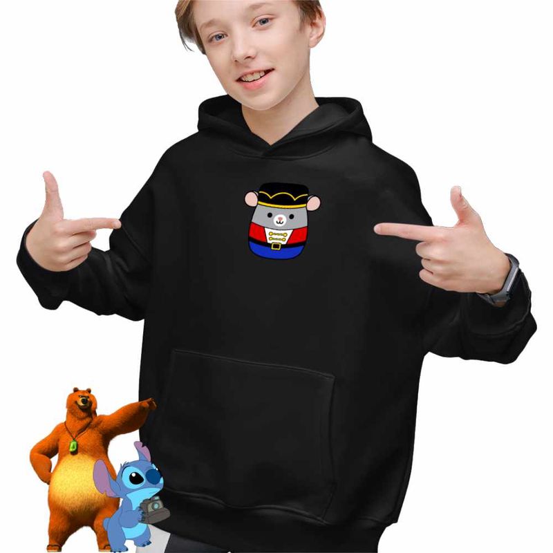 Fashion, accesorii si bijuterii - Copii - Imbracaminte copii - Pulovere si hanorace copii - Hanorac Copii Baieti Squishmallows Soldatel Mos Craciun Gerila, negru, marime M Copii - Infinity.ro