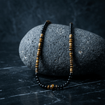 Fashion, accesorii si bijuterii - Barbati - Bijuterii barbati - Lanturi si pandantive barbati - Colier elegant barbati Enko din onix negru si ochi de tigru cu inchidere magnetica si accesorii argint placat cu aur - Infinity.ro