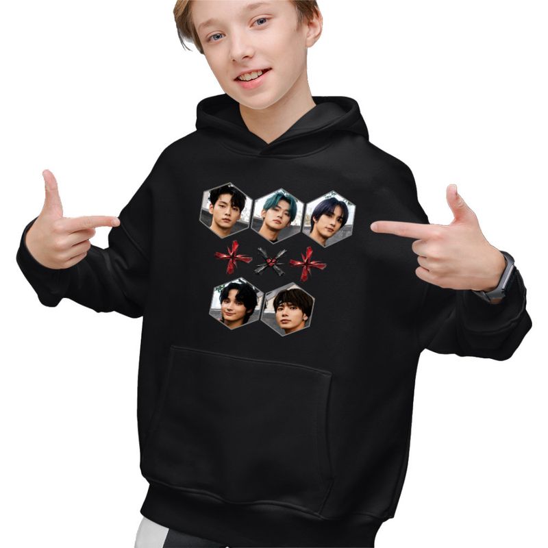 Fashion, accesorii si bijuterii - Copii - Imbracaminte copii - Pulovere si hanorace copii - Hanorac Copii Baieti Tomorrow X Together Merch Bts, negru, marime S Copii - Infinity.ro
