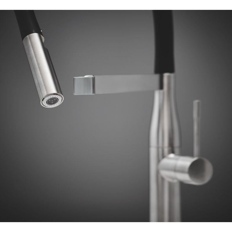 Casa si Gradina - Sanitare - Chiuveta bucatarie si accesorii - Baterii bucatarie - Baterie de bucatarie Grohe 30294DC0, Essence, 3/8'', XL, tip C, dus, 2 functii, mat, otel satinat - Infinity.ro