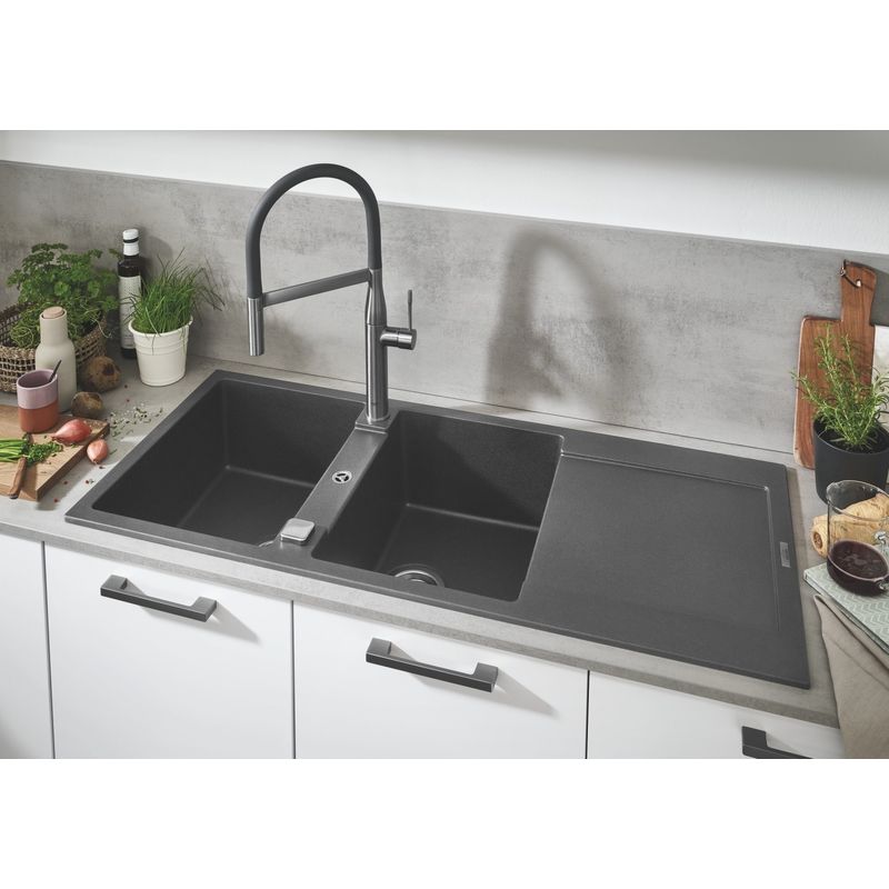 Casa si Gradina - Sanitare - Chiuveta bucatarie si accesorii - Baterii bucatarie - Baterie de bucatarie Grohe 30294DC0, Essence, 3/8'', XL, tip C, dus, 2 functii, mat, otel satinat - Infinity.ro
