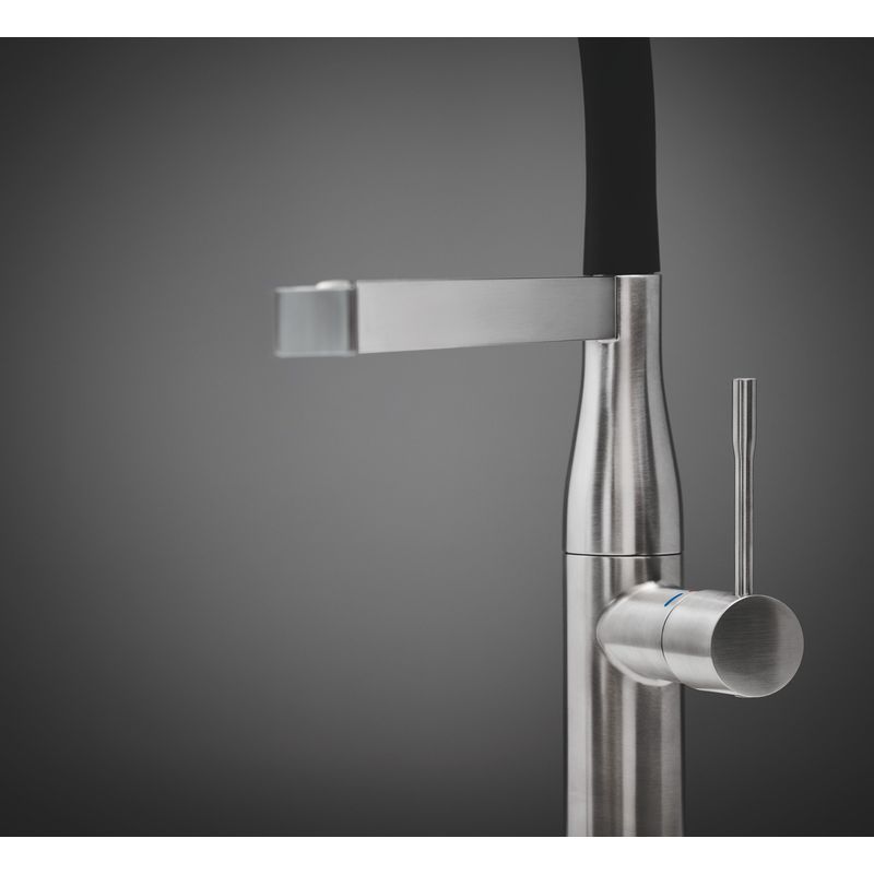 Casa si Gradina - Sanitare - Chiuveta bucatarie si accesorii - Baterii bucatarie - Baterie de bucatarie Grohe 30294DC0, Essence, 3/8'', XL, tip C, dus, 2 functii, mat, otel satinat - Infinity.ro