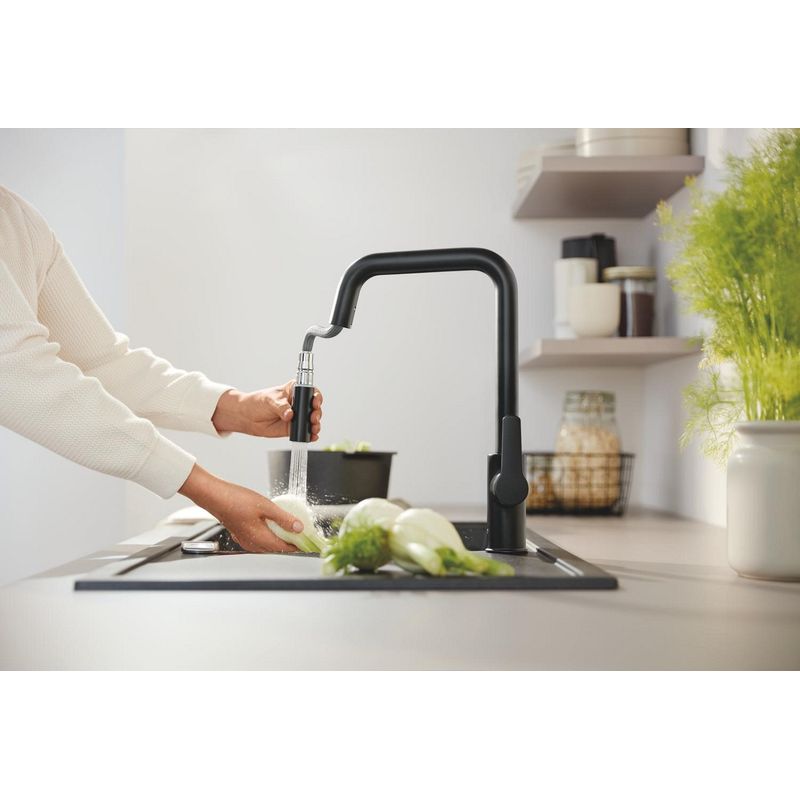 Casa si Gradina - Sanitare - Chiuveta bucatarie si accesorii - Baterii bucatarie - Baterie bucatarie Grohe 306312430, 1 bar, 362 mm, 221 mm, 1 orificii instalare, 2 sprayuri, 120 unghi pivotare, Negru - Infinity.ro