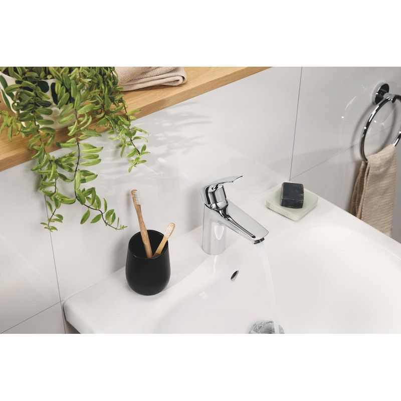 Casa si Gradina - Sanitare - Lavoar baie si accesorii - Baterii sanitare - Baterie lavoar Grohe 23974003, 28 mm, 5 l/min, 0.8 bar, 35 mm, 169 mm, 109 mm, 395 mm, 1 orificii instalare, Crom - Infinity.ro