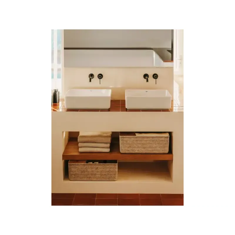 Casa si Gradina - Sanitare - Lavoar baie si accesorii - Baterii sanitare - Baterie lavoar Roca A5A359EVA0, 5 l/min, 0.5 bar, 35 mm, 60 mm, 175 mm, 2 orificii instalare, monocomanda, Auriu - Infinity.ro