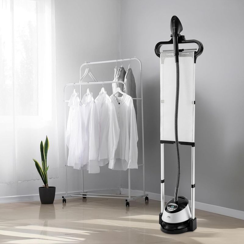 Electronice si Electrocasnice - Ingrijirea tesaturilor - Fiare de calcat - Fier de calcat vertical cu abur Ufesa Steamy Pad, 1580W, 1.35L, 9 niveluri abur - Infinity.ro