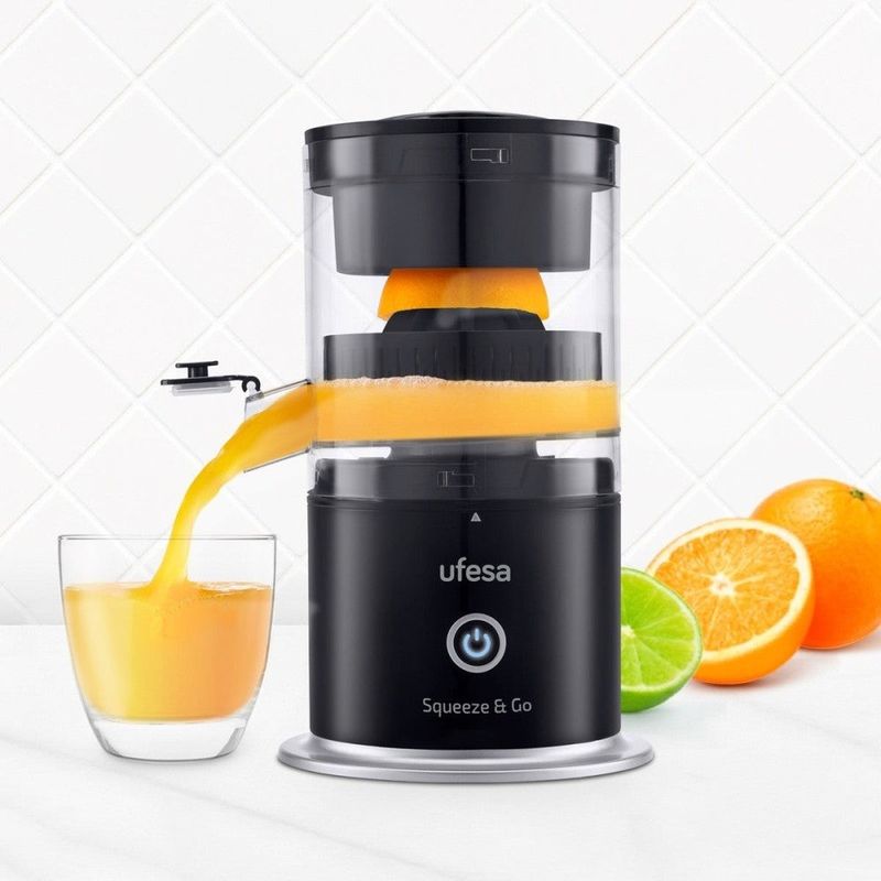 Electronice si Electrocasnice - Electrocasnice bucatarie - Preparare bauturi - Storcatoare de fructe - Storcator de citrice Ufesa Squeeze & Go, electric, portabil, USB-C, 1500 mAh, 220 ml - Infinity.ro