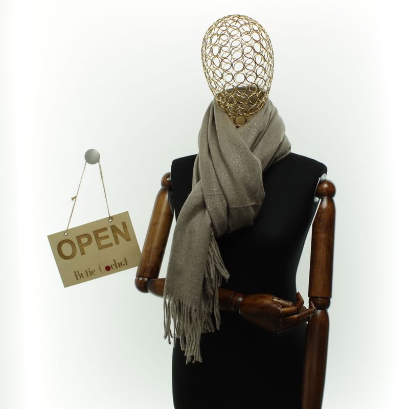 Fashion, accesorii si bijuterii - Femei - Accesorii femei - Esarfe si fulare femei - Esarfa dama, din lana, Buticcochet, 66x200 cm, model cu sclipici, Bej inchis - ES3391 - Infinity.ro