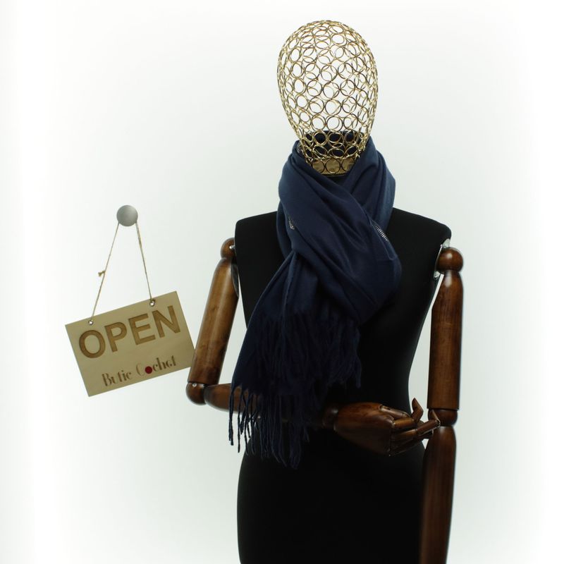 Fashion, accesorii si bijuterii - Femei - Accesorii femei - Esarfe si fulare femei - Esarfa dama, din lana, Buticcochet, 74x186 cm, model uni cu strasuri, Bleumarin - ES3402 - Infinity.ro