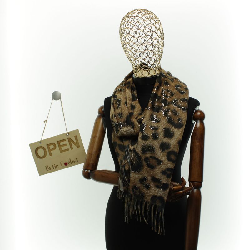 Fashion, accesorii si bijuterii - Femei - Accesorii femei - Esarfe si fulare femei - Esarfa dama, din lana, Buticcochet, 70x186 cm, model animal print, Maro - ES3400 - Infinity.ro