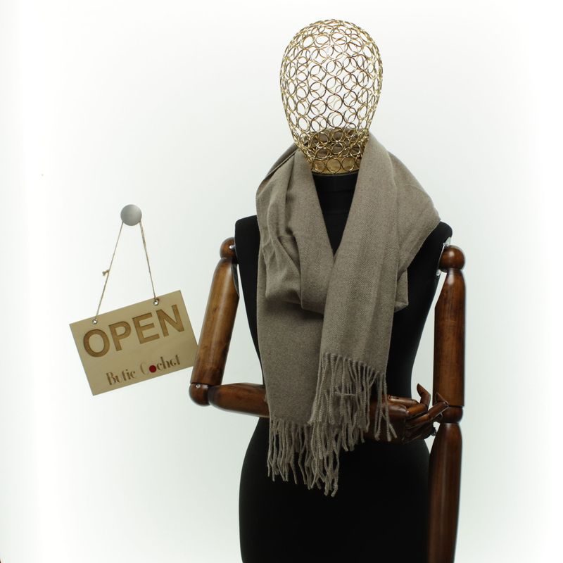 Fashion, accesorii si bijuterii - Femei - Accesorii femei - Esarfe si fulare femei - Esarfa dama, din lana, Buticcochet, 70x190 cm, model uni , Bej inchis - ES3411 - Infinity.ro