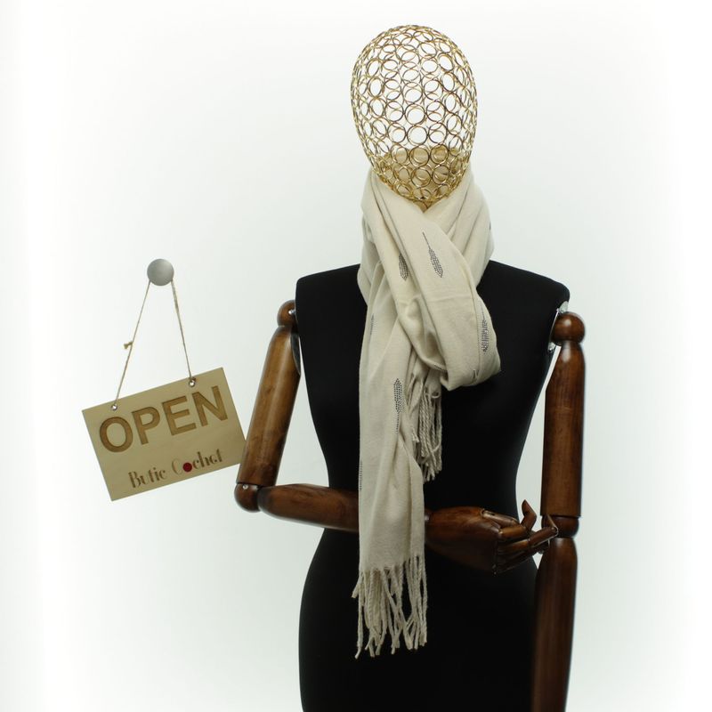 Fashion, accesorii si bijuterii - Femei - Accesorii femei - Esarfe si fulare femei - Esarfa dama, din lana, Buticcochet, 74x186 cm, model uni cu strasuri, Bej - ES3408 - Infinity.ro