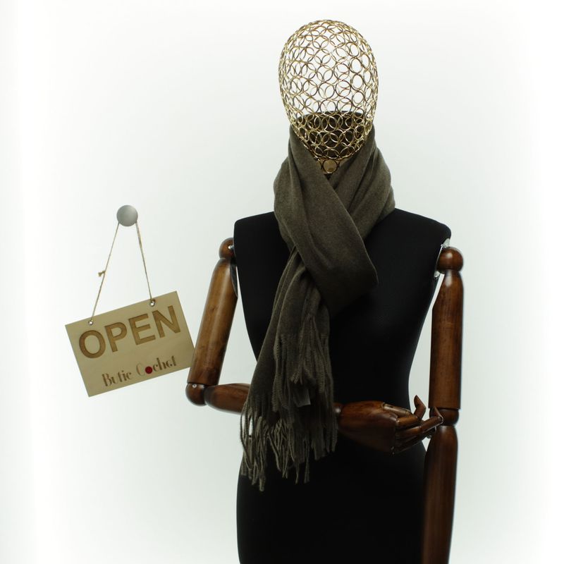 Fashion, accesorii si bijuterii - Femei - Accesorii femei - Esarfe si fulare femei - Esarfa dama, din lana, Buticcochet, 70x190 cm, model uni, Maro inchis - ES3418 - Infinity.ro