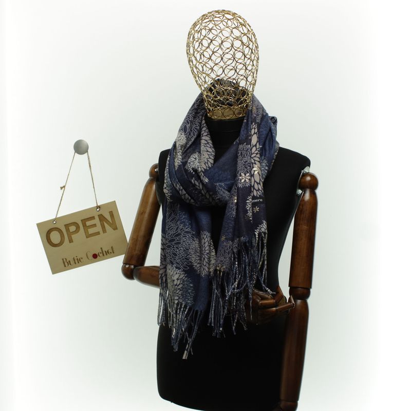 Fashion, accesorii si bijuterii - Femei - Accesorii femei - Esarfe si fulare femei - Esarfa dama, din lana, Buticcochet, 70x180 cm, model floral, Bleumarin - ES3428 - Infinity.ro