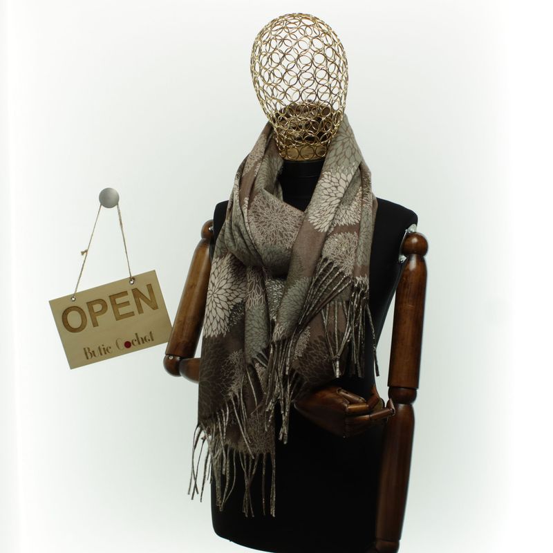 Fashion, accesorii si bijuterii - Femei - Accesorii femei - Esarfe si fulare femei - Esarfa dama, din lana, Buticcochet, 70x180 cm, model floral, Maro - ES3432 - Infinity.ro