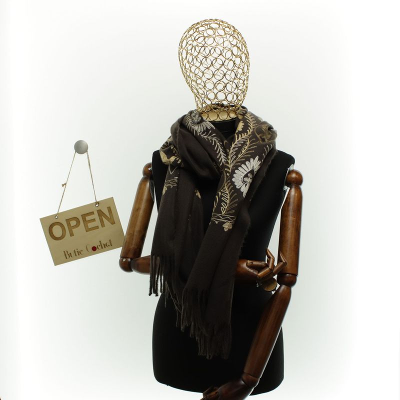 Fashion, accesorii si bijuterii - Femei - Accesorii femei - Esarfe si fulare femei - Esarfa dama, din lana, Buticcochet, 70x180 cm, model cu boderie, Maro inchis - ES3437 - Infinity.ro
