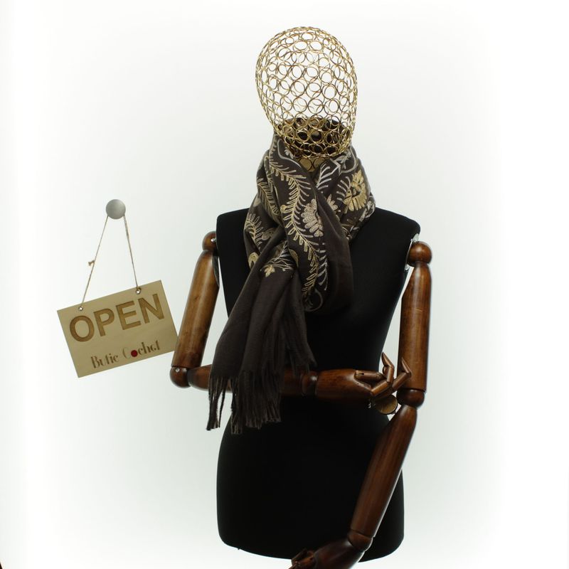 Fashion, accesorii si bijuterii - Femei - Accesorii femei - Esarfe si fulare femei - Esarfa dama, din lana, Buticcochet, 70x180 cm, model cu boderie, Maro inchis - ES3437 - Infinity.ro