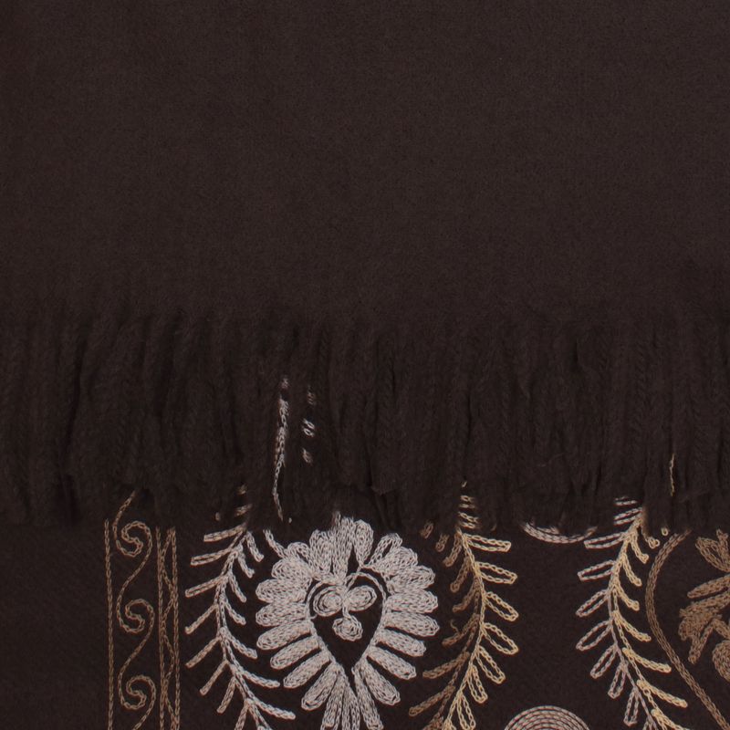 Fashion, accesorii si bijuterii - Femei - Accesorii femei - Esarfe si fulare femei - Esarfa dama, din lana, Buticcochet, 70x180 cm, model cu boderie, Maro inchis - ES3437 - Infinity.ro